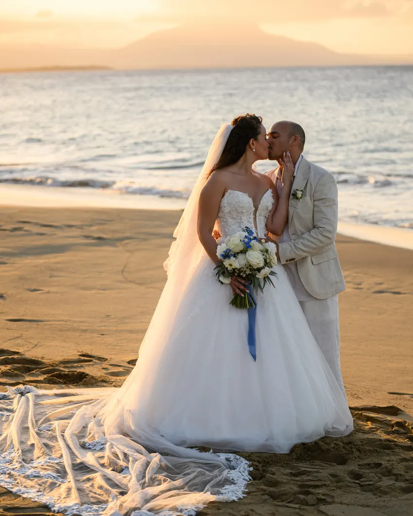 Katherine & Raul Antonio destination wedding photo, Hispaniola Diners Club
